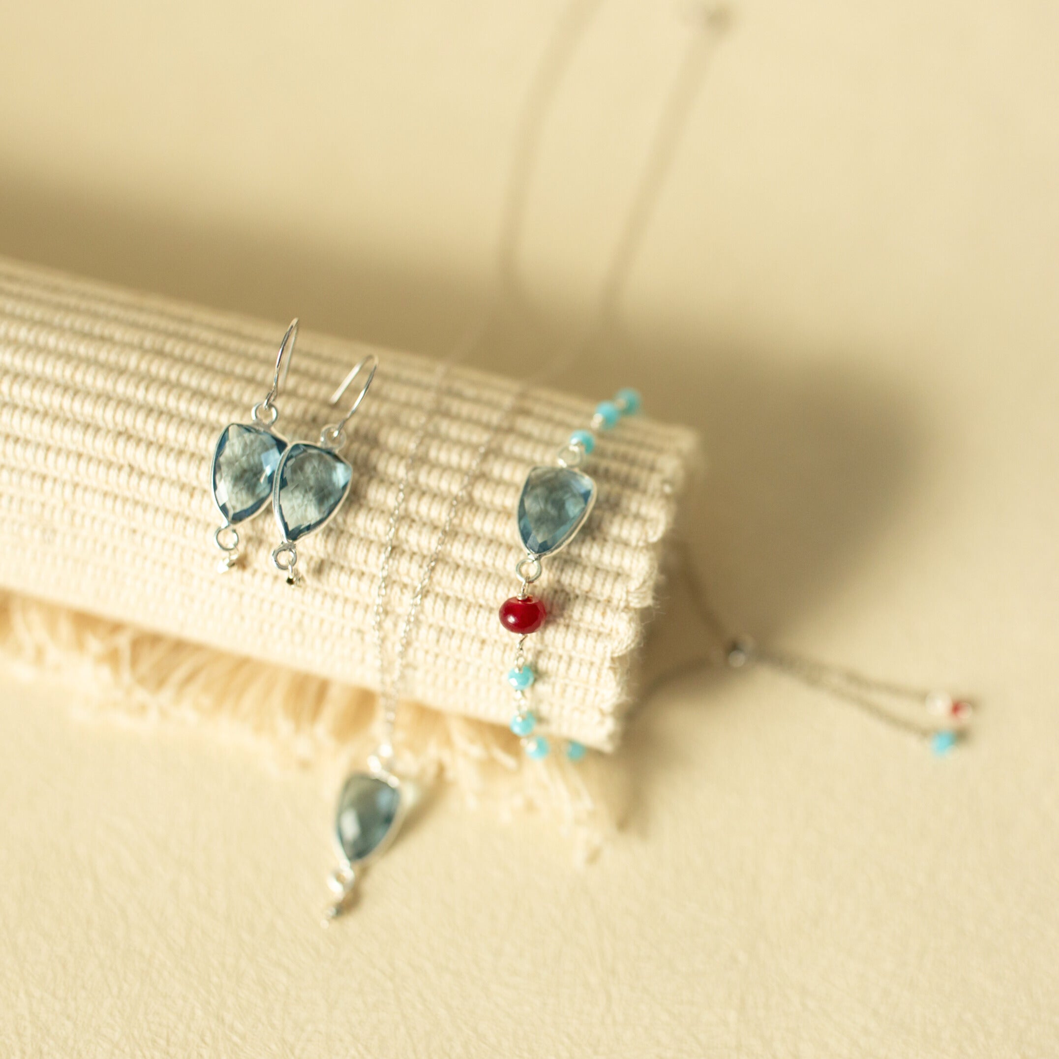 London Blue Quartz Gold Isla Bracelet